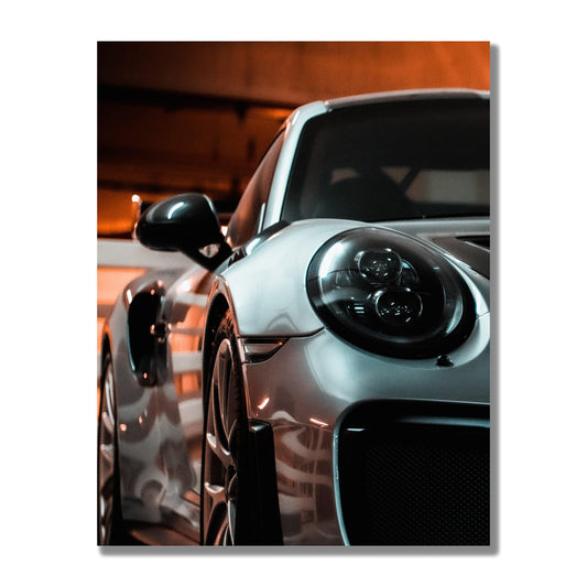 Tablou Canvas masina Porsche argintie eleganta si rafinata | The Print Studio