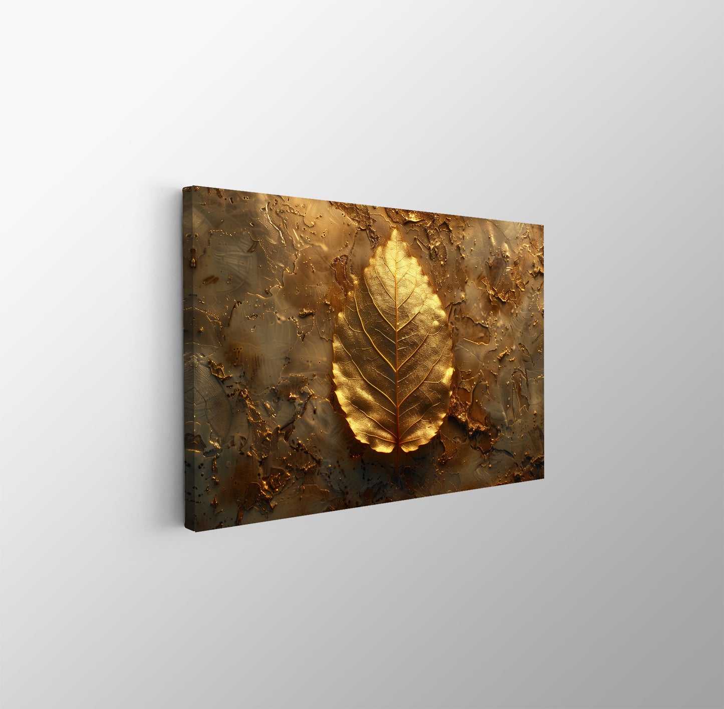 Tablou Canvas frunza aurie cu texturi metalice delicate | The Print Studio