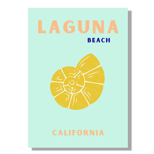 Tablou Canvas scoica galbena minimalista pe plaja la apus | The Print Studio