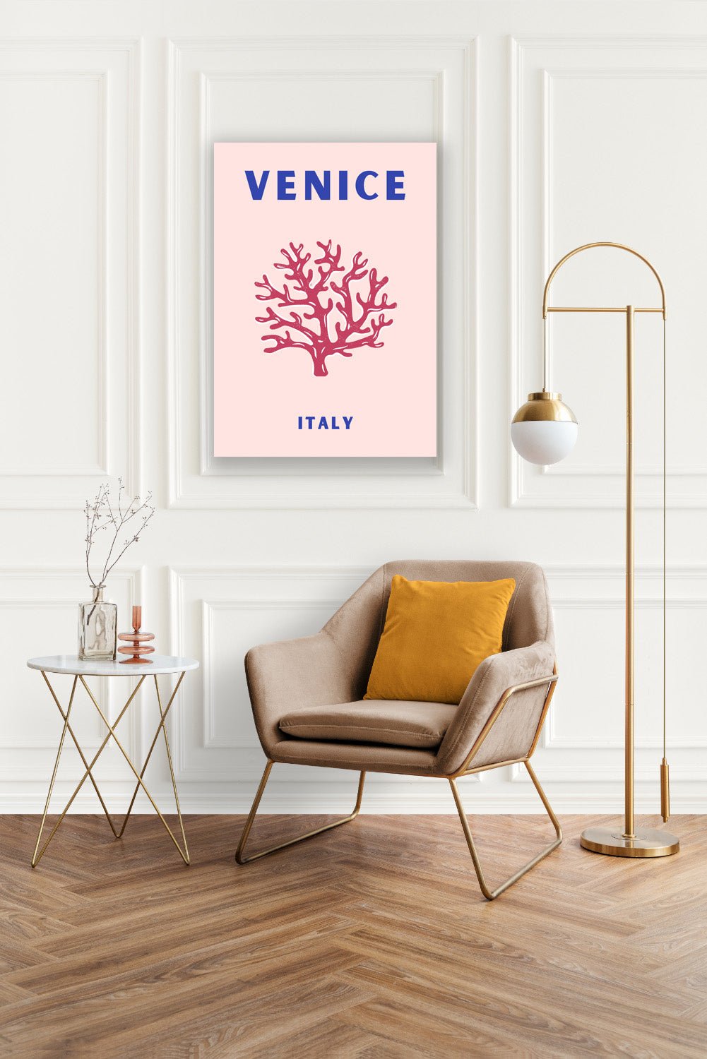 Tablou Canvas coral roz elegant pe fundal pastelat Venice | The Print Studio