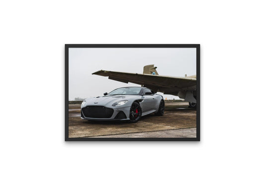 Aston Martin Poza Aeroport - The Print Studio